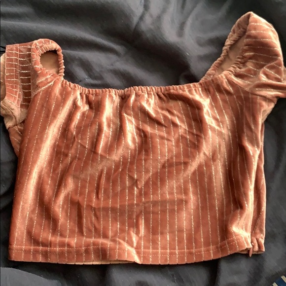 Two piece set - Picture 2 of 4